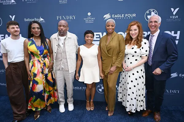 Chris Perfetti, Sheryl Lee Ralph, William Stanford Davis, Quinta Brunson, Janelle James, Lisa Ann Walter, 8 Haziran 2025 'te Lido Tiyatrosu' ndaki Newport Beach TV Festivali 'nde konuk.