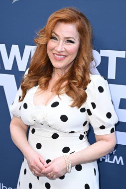 Lisa Ann Walter, 8 Haziran 2025 'te Lido Tiyatrosu' ndaki Newport Sahili TV Festivali 'nde.