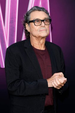 Ian McShane 3 Haziran 2025 'te TCL Çin Tiyatrosu' nun Balerin Dünyası 'ndaki galasında.