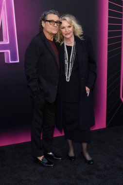 Ian McShane, Gwen Humble TCL Çin Tiyatrosu 'nun balerin galasında 3 Haziran 2025' te Los Angeles, CA