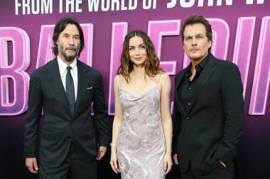 Keanu Reeves, Ana De Armas, Len Wiseman TCL Çin Tiyatrosu 'nun balerin prömiyerinde 3 Haziran 2025 tarihinde Los Angeles, CA