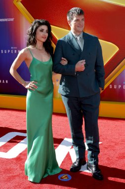 Tania Raymonde, Nathan Fillion TCL Çin Tiyatrosu 'ndaki Süpermen LA Premiere' de 7 Temmuz 2025 'te Los Angeles, CA