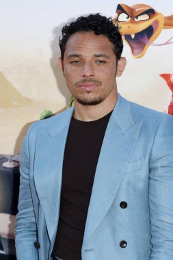 Anthony Ramos The Bad Guys 2 Los Angeles prömiyerinde TCL Çin Tiyatrosu IMAX 'ta 23 Temmuz 2025' te, Los Angeles, CA
