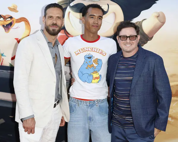 Pierre Perifel, WhizTheMC, Damon Ross The Bad Guys 2 Los Angeles Premiere 'de TCL Çin Tiyatrosu IMAX' ta 23 Temmuz 2025 'te, Los Angeles, CA