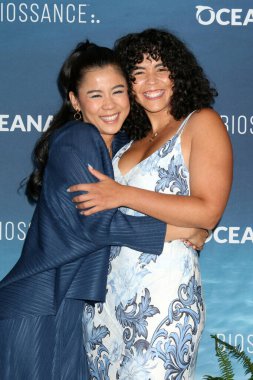 Leah Lewis, 18. Yıllık Deniz Değişimi Yaz Partisi 'nde hayat arkadaşı Alexia Lue 26 Temmuz 2025' te Laguna Beach, CA