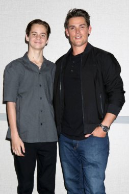 Judah Mackey, Mark Grossman The Young and The Restless Fan Etkinliği Burbank Marriott 'ta 16 Ağustos 2025' te, Burbank, CA