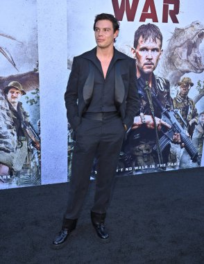 Carlos Sanson Jr. Primative War Prömiyer 'de 18 Ağustos 2025' te Hollywood American Legion, Los Angeles, CA