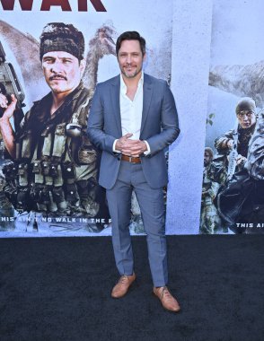 Nick Wechsler, 18 Ağustos 2025 'te Hollywood Amerikan Lejyonu Primative War Premiere' de Los Angeles, CA