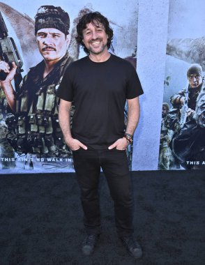 Thomas Ian Nicholas, 18 Ağustos 2025 'te Hollywood Amerikan Lejyonu' nda Primative War Premiere 'de rol aldı.