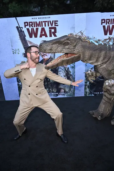 Jeremy Piven, 18 Ağustos 2025 'te Hollywood Amerikan Lejyonunda Primative War Premiere' de Los Angeles, CA