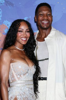 Meagan Good, Jonathan Majors, 23 Ağustos 2025 'te Los Angeles' ta Roosevelt Otel 'de düzenlenen 7. Yıllık AAFCA TV Onur Töreni' nde.