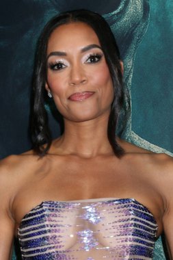 Annie Ilonzeh, TCL Çin Tiyatrosu 'ndaki Run Premiere' de 27 Ağustos 2025 'te Los Angeles, CA