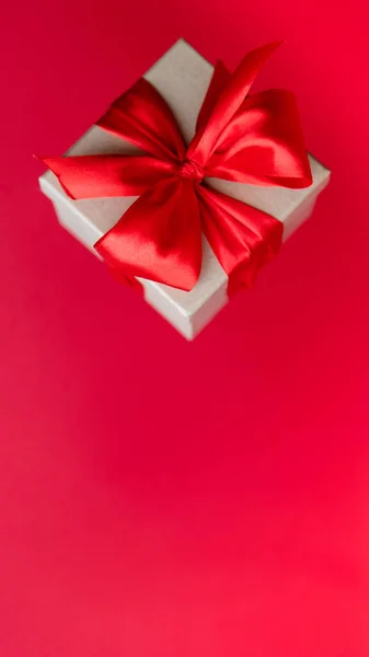 Gyönyörű Ünnepi Mockup Vagy Kártya Nyaralás Ajándék Piros Háttérrel Karácsonyi Jogdíjmentes Stock Fotók