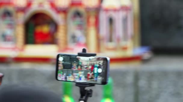 Touristen Schießen Auf Smartphones Jährlichen Kreativen Wettbewerb Von Miniaturmodellen Der — Stockvideo