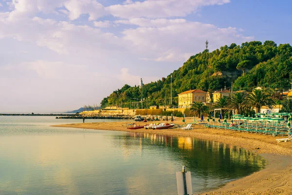 Krásná Scéna Italské Pláže Při Východu Slunce Autentické Široké Panoramatické — Stock fotografie