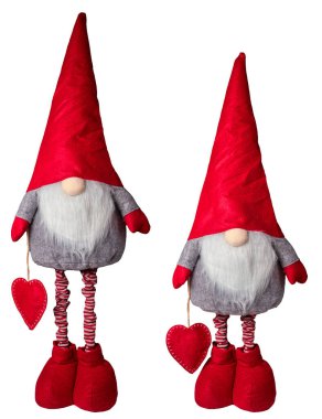 Noel cüceleri ya da elfler kırmızı şapkalı ve farklı boylarda eldivenler beyazda izole edilmiş..