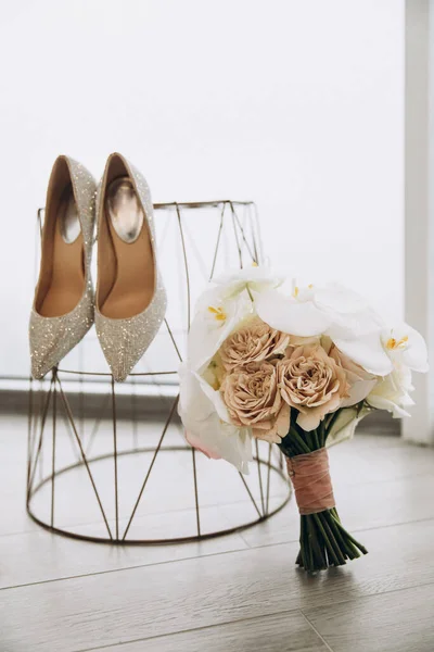 Bouquet Mariage Chaussures Mariée Accessoires Mariage — Photo