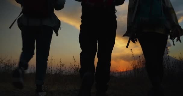 Trzech Meksykańskich Przyjaciół Idzie Popocatepetl Zachodzie Słońca — Wideo stockowe