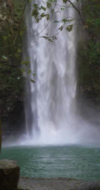 Apulco, Puebla, Meksika 'da güzel bir şelale. Adı 