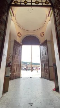 Cuetzalan, Puebla. Meksika mı? 23 Kasım 2024. Cemaatten Zocalo 'ya kadar doldur.