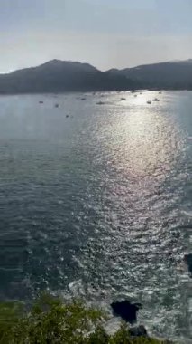 Zihuatanejo Körfezi 'nin dikey sol kısmı