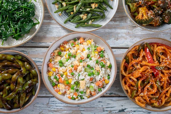 Asiatisk Mat Bakgrund Med Texter Nudlar Och Grönsaker — Stockfoto