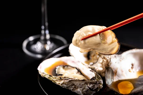 Very Fresh Raw Oysters White Wine — Stock Photo, Image