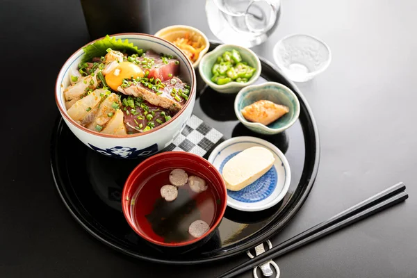 Japanische Fischschüssel Esstisch Fotografieren lizenzfreie Stockbilder