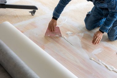 Profesyonel Zanaatkar Yastık Döşeme Tadilatı