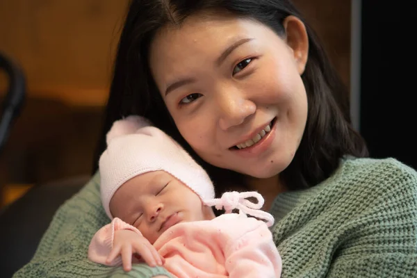 Young Happy Attractive Asian Chinese Woman Holding Her Adorable Newborn — Stock Photo, Image