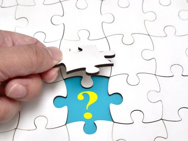 Soru İşareti, yapboz, hayat ve iş motivasyon konsepti çerçevesinde yazılmış metin kelimeleri tipografisi
