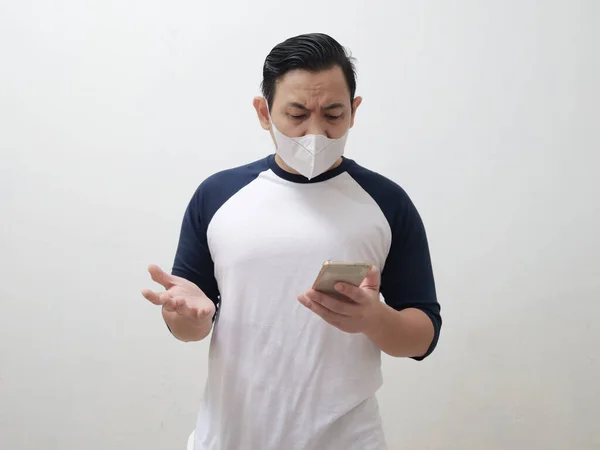 Asiatique Homme Portant Masque Protection Semblait Triste Contrarié Tout Regardant — Photo