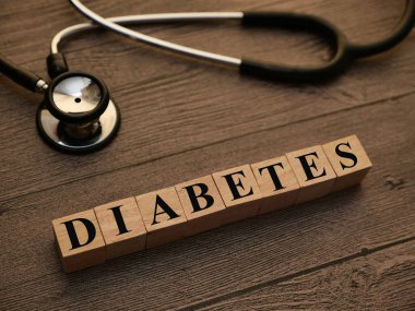 Diyabet, yazı tipi tahta mektup, sağlık ve tıbbi konsept ile yazılmış.