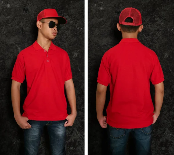 空の色のシャツのモックアップテンプレート フロントとバックビュー アジアの10代の男性モデルは プレーン赤のTシャツを着ている 印刷のためのポロティーデザインモックアッププレゼンテーション — ストック写真