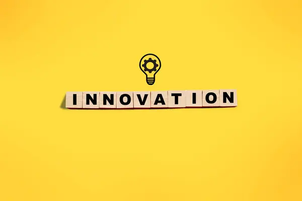 Texto Inovação Madeira Conceito Termo Negócio — Fotografia de Stock