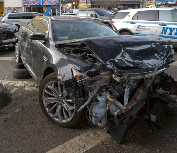 Bronx New York Februar 2023 Autowracks Verlassen Und Warten Auf — Stockfoto