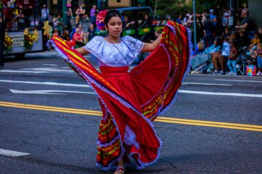 Portland, Oregon, ABD - 10 Haziran 2023 Portland Gül Festivali sırasında Grand Floral Parade 'de.