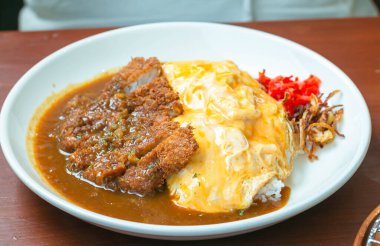 Pirinçli tavuk pirzolası.