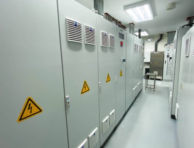 Elektrik şalteri -- Endüstriyel elektrik anahtarı paneli