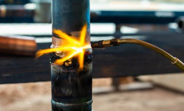 Bakır boru bir metan gaz boru hattı veya bir Klima ya da su sistem kaynak.