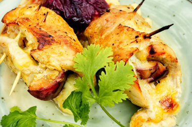 Lezzetli ızgara et dolması.