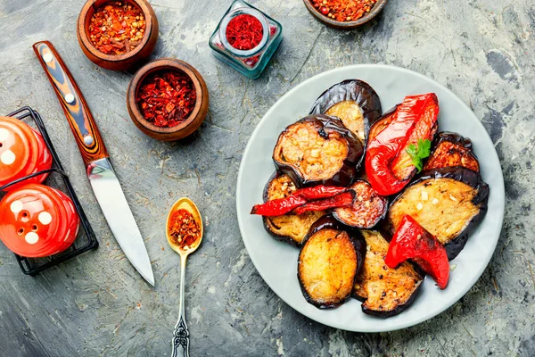 Grilled Eggplant Grilled Bell Pepper Stone Concrete Background — Stock fotografie
