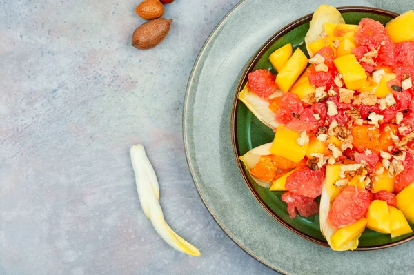 Freshly Vitamin Salad Grapefruit Mango Chicory Copy Space — Stok fotoğraf