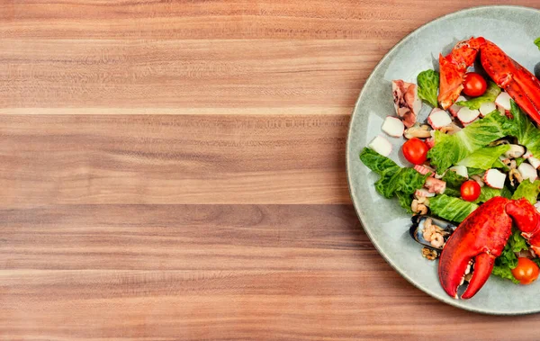 Frischer Salat Aus Austern Muscheln Hummer Und Gemüse Raum Für — Stockfoto