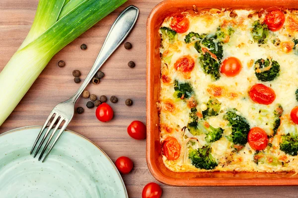 Gebakken Aardappel Geraspt Met Broccoli Lekkere Broccoli Ovenschotel Bakvorm — Stockfoto