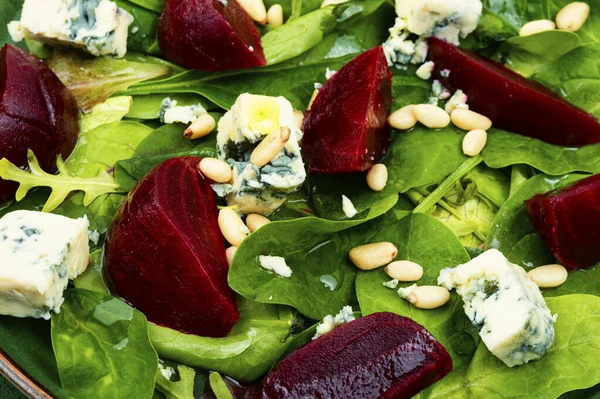 Meatless Salad Boiled Beets Blue Cheese Herbs Pine Nuts Food — Stock Photo, Image