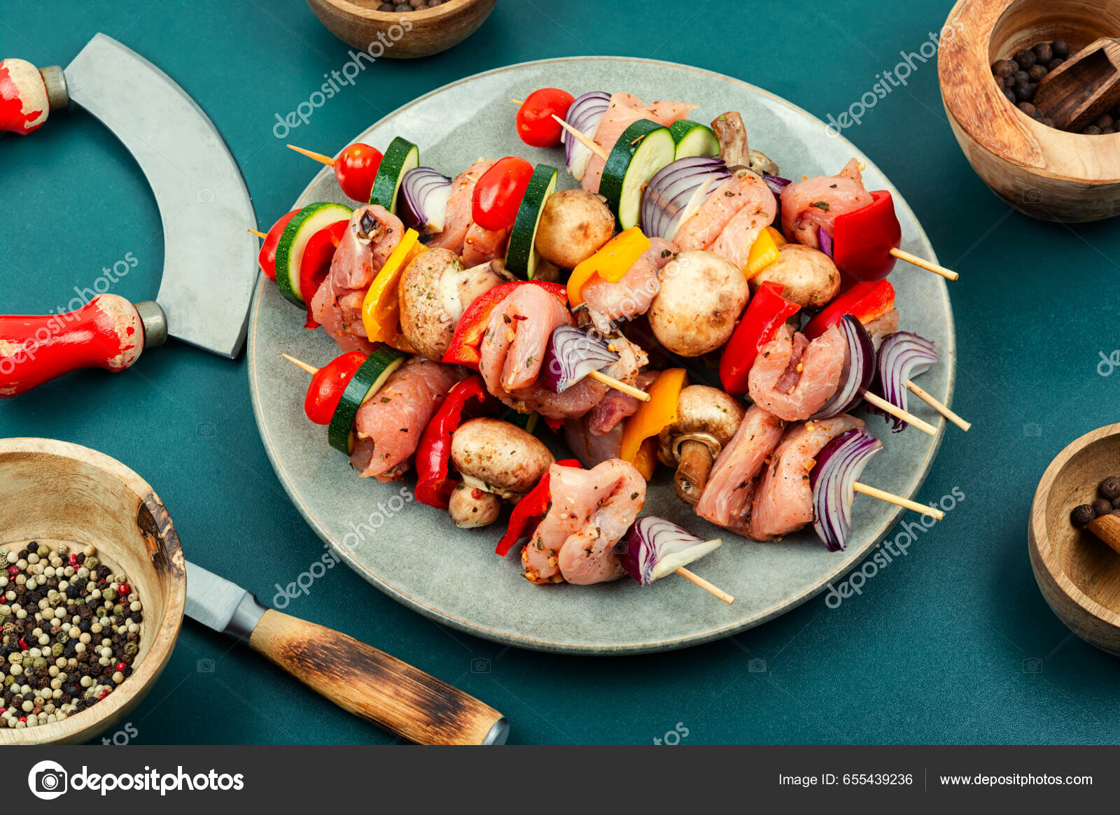 Skewers Pieces Raw Meat Vegetables Marinated Herbs — Stock Photo