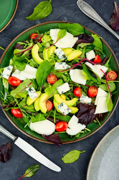 Salad Lettuce Greens Avocado Tomatoes Mix Cheeses Low Calorie Foods — Foto Stock