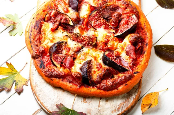 Aptitretare Pizza Med Bacon Och Höstfrukt Fikon — Stockfoto