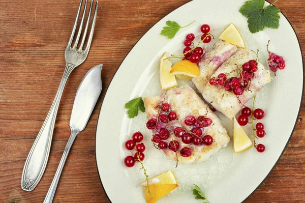 Cod Fillet Skin Cooking Red Currants Cod Fish White Fish — Stock Photo, Image